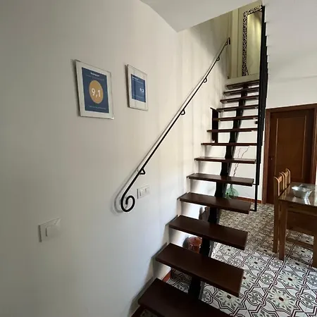 Kır Evi Pelliquerinas *